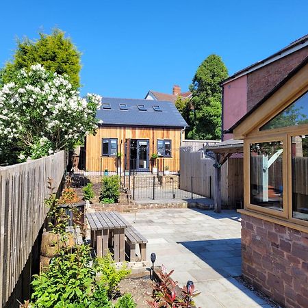 Forest Cedar Lodge, Forest Of Dean Cinderford Exterior foto