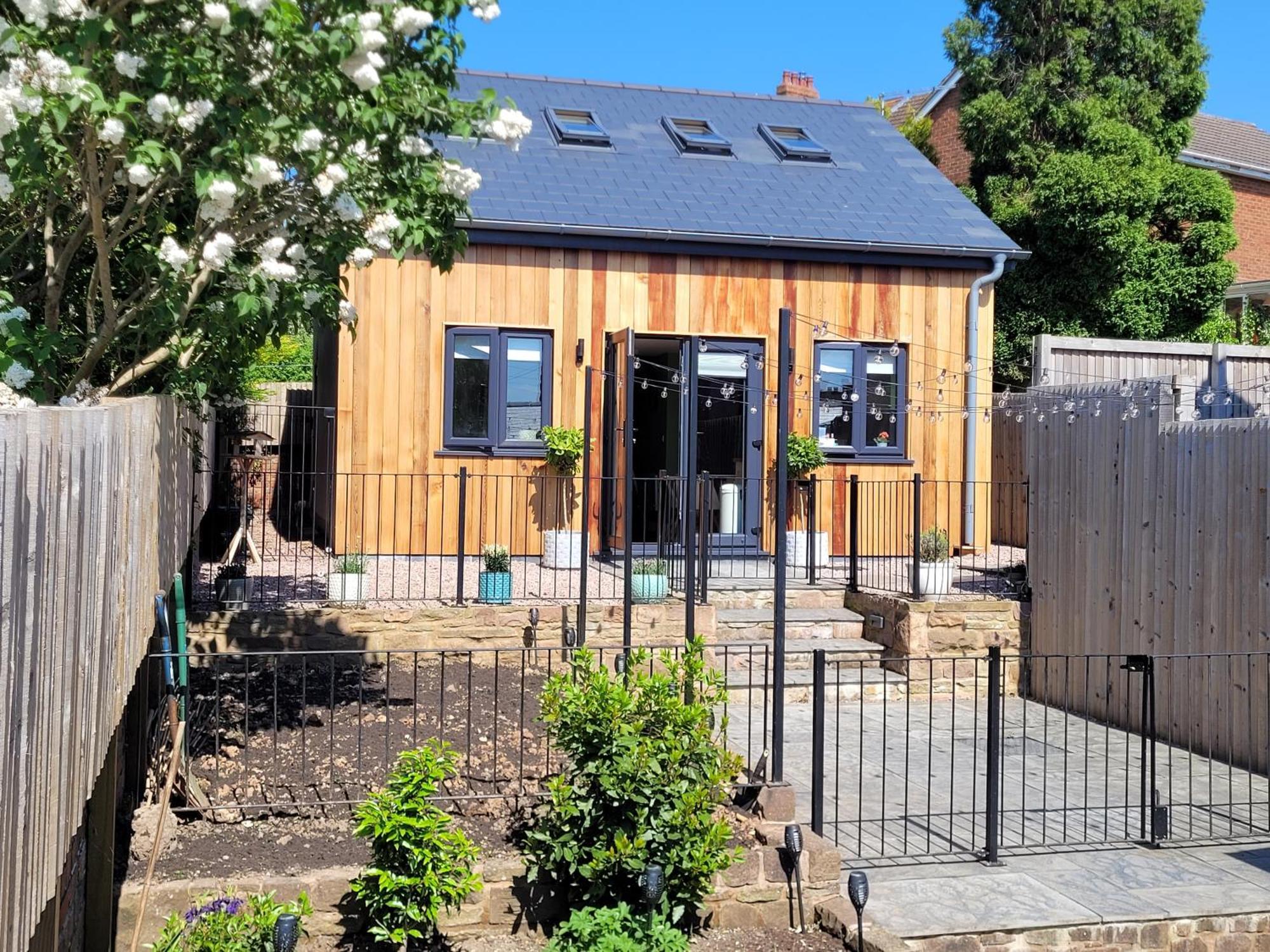 Forest Cedar Lodge, Forest Of Dean Cinderford Exterior foto